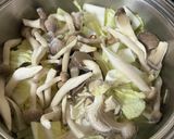 とろりっ☆柔らか鶏肉と白菜の春雨煮込み作り方2写真