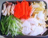 野菜たっぷり餃子鍋作り方1写真