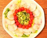 蓮の花のような薄ピンクの花弁❤蕪サラダ作り方5写真
