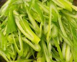 ネギの葉の辛味が美味しいニンニク炒め作り方3写真