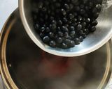 煮立て汁で戻す失敗しない黒豆煮作り方2写真