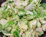 減塩*子どもも大好き!キャベツの味噌炒め作り方1写真