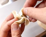 簡単タレ要らず！ニラたっぷりモチモチ餃子作り方3写真