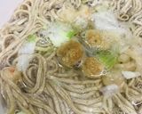 カップ麺●揚げ玉/天かすたっぷりそば作り方1写真