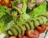 フルーツと野菜のサラダプレート作り方7写真