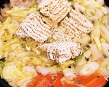 市販ラーメンで簡単！白菜の鶏バター鍋作り方11写真