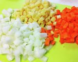 野菜たっぷりミネストローネ風。作り方1写真