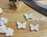 型で簡単!一手間加えて蝶々の飾り切り作り方4写真