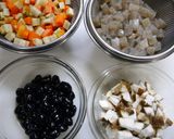 おせちリメイク！黒豆で五目豆作り方1写真