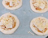 余ったお餅と焼き鳥缶詰で簡単餅ピザ作り方11写真