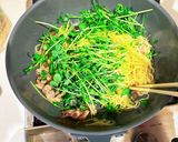 【超簡単】豆苗豚肉塩焼きそば【ラード】作り方7写真