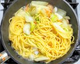 シーフードミックスと白菜のぺぺロンチーノ作り方7写真