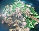 舞茸となすと豚肉の味噌中華炒め作り方3写真