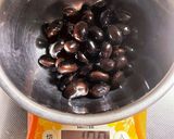余った黒豆で濃厚ミルクゼリー作り方3写真