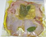 低温調理器で【鶏もも肉のコンフィ】作り方3写真