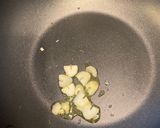 超簡単！レタスのニンニク醤油炒め作り方3写真