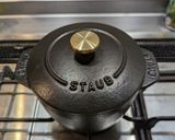 ストウブ12cmで牛スジと大根の煮込み作り方4写真
