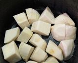 とろけるぅ◎やつがしらクリームシチュー作り方1写真