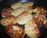 チキンハンバーグ　バターソース絡め作り方6写真