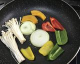 すぐできる冷蔵庫にあるもの野菜で焼き肉丼作り方1写真