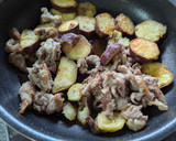 サクっ！さつまいもと豚小間肉の甘酢炒め作り方5写真