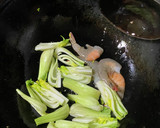 青梗菜と海老のエスニック炒め作り方2写真