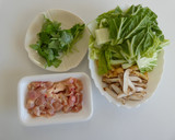 白菜と油揚げの卵とじ丼作り方1写真