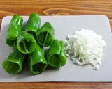 ☆簡単☆まるごとピーマンの肉詰め煮込み作り方1写真