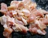 簡単！鶏春菊の柚子胡椒ポン酢炒め作り方1写真