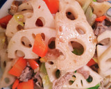 蓮根が主役！野菜たっぷり甘辛肉炒め♪作り方5写真