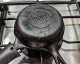 スキレットでカマンベールのはちみつ焼き作り方3写真