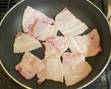 豚バラ肉と白ネギの塩胡椒炒め作り方2写真