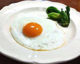ちょっと蒸してから焼いたきれいな目玉焼き作り方10写真