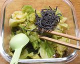 わが七坪農園の茹でキャベツの塩昆布和え作り方6写真