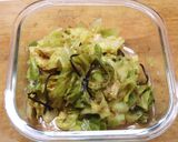 わが七坪農園の茹でキャベツの塩昆布和え作り方8写真