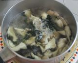 5分で！舞茸とワカメの栄養満点スープ☆作り方3写真