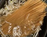 【違和感ゼロ】豆100%麺豚骨らーめん作り方1写真
