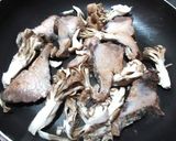 かつおとマイタケの、キムチ煮つけ作り方2写真