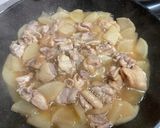 鶏もも肉と大根のコンソメバター醤油煮作り方3写真
