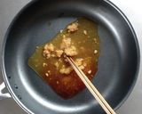 材料2つ☆豚こまキャベツの簡単味噌炒め。作り方1写真