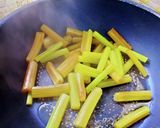 材料は2つ！蕗と鶏肉の煮物♪作り方3写真