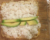 2種類の薄揚げとアボカドの巻き寿司作り方5写真