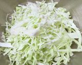 簡単☆塩こうじで作るコールスロー作り方1写真