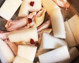 しみしみ大根と鶏手羽中の味噌煮♪作り方2写真