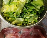 生ハムとルッコラとレタスのサラダ作り方1写真