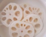 ワインに合う♪蓮根のにんにくバター醤油作り方1写真