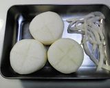 大根のコンソメ煮トリュフソース添え作り方1写真