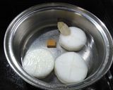 大根のコンソメ煮トリュフソース添え作り方2写真