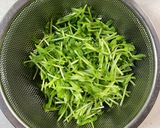 レンジでかんたん♪豆苗の塩昆布ナムル作り方1写真