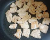レンコンとトンカツ用豚肉のゴマドレ炒め作り方5写真
